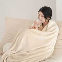 nishikawa　西川　バイカラー毛布　hauu　もちもちブランケット　ニューマイヤー　洗える　寝具　インテリア　NEWブランド　ベージュ