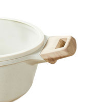 CAROTE（カローテ）鍋 両手 20cm IH ガス火対応 蓋付 アイボリー 1個