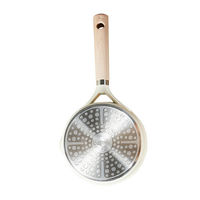 CAROTE（カローテ）鍋 片手 16cm IH ガス火対応 蓋付 アイボリー 1個