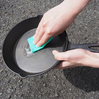 キッチンスポンジ 毎日とりかえクリーナー 重曹+泡タイプ 油汚れに 使い捨て グリーン 1パック（30個入）東和産業