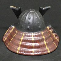 ヤマ亮横井製陶所 美濃焼 天下盃TENKAHAI 明智光秀 桔梗紋兜 赤 tenkahai-akechib 1個（直送品）