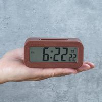 アデッソ 革風 電波アラームクロック FLC-100DBR 1台（直送品）