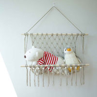 東洋ケース ウォールポケット 壁掛け ルームモック ぬいぐるみ ベージュ 458920 1個（直送品）