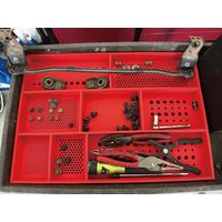 ボルトスター 整備現場 作業現場向け シリコン製 ボルト・ビス保管用トレイ トップボックスツールトレイ 571X406mm レッド BTSー（直送品）