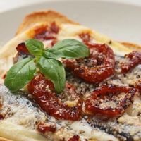 カルディコーヒーファーム オーバーシーズ アグロモンテ セミドライ チェリートマト（オイル漬け） 200g 1セット（5個）