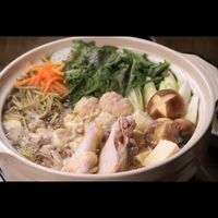 【手土産やお祝いの贈り物に】 青森シャモロック 地鶏鍋セット (4人前)　ギフトカード　桐箱　紙袋　熨斗　御中元（直送品）