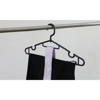 シービージャパン ハンガー 10本組 洗濯ハンガー 衣類ハンガー ターンフックハンガー The Hangers ブラック 497328 1個（直送品）