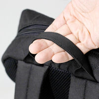 reisenthel リュック ライゼンタール CLASSIC BACKPACK M 13L RHOMBUS BLACK 424116 1個（直送品）