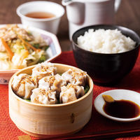 イートアンドフーズ [冷凍] 大阪王将 たれつき肉焼売 6個入×12袋 4954018000568 1セット(218.2g×12袋)（直送品）