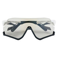 サングラス 鼻パッドがないスポーツサングラスAF-306 C-3REホワイトマット 調光シルバーレンズレンズ装着 AF306C3（直送品）