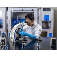 アンセル 耐薬品ニトリルゴム使い捨て手袋 マイクロフレックス 93ー243 XLサイズ (100枚入) 93-243-10 1箱(100枚)（直送品）