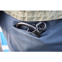 サギサカ カラビナ型ロングワイヤー錠 4mm×180cm ブラック 43770 1個