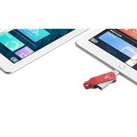 ADAM elements ADAM iKlips DUO+ Lightning USBメモリ 128GB レッド ADRAD128GKLDPARJ（直送品）