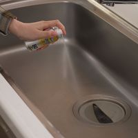 コバエワンプッシュプレミアム 80回分 駆除 発生予防 無香料 92ml 1個 フマキラー