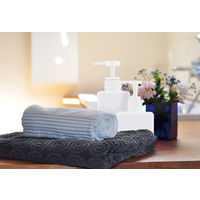 ディスペンサー スクエア ホワイト 650ml ネトヨン・レ