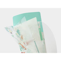 デザインフィル 3ポケットクリアホルダー A5スリム フラップ付き 北欧動物柄 35561006 1セット(1冊×5)