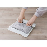 アイリスオーヤマ 衣類用圧縮袋 手巻きタイプ Mサイズ 1セット（1箱（3枚入）×10）