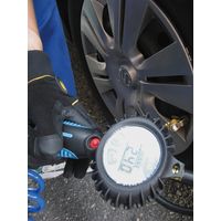 エスコ 20ー825kpa タイヤチャック&ゲージ(デジタル) EA123CS-1 1個（直送品）