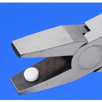 シンリョウ 錠剤ペンチ 177810 1個 ※2024年9月中旬より在庫がなくなり次第、ケースの色が青に変わります。