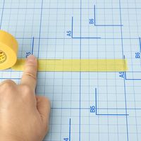 【マスキングテープ】 3M スコッチ（R）マスキングテープ 243J イエロー 幅15mm×長さ18m 1パック（8巻入）