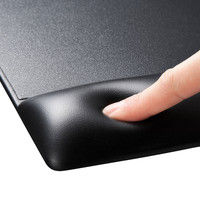 サンワサプライ リストレスト付きマウスパッド（レザー調素材、高さ高め、ブラック） W156×D254×H22.5mm MPD-GELPHBK 1個（直送品）