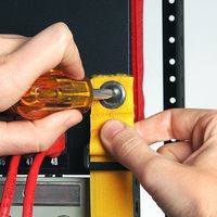 RIP-TIE(リップタイ) シンチストラップEG 25.4mmX1168.4mm 50本入 黄 N-46-G50-Y 1袋(50本)（直送品）