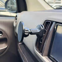 MagSafe対応 車載ホルダー エアコン吹き出し口用 ブラック MagSafe非対応機種・ケースも使える（直送品）