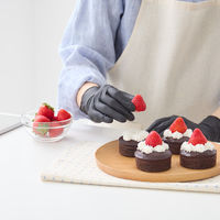 【使いきり手袋】 宇都宮製作 クイン ニトリル手袋ブラック 50枚入 M NBR035EPFーKB 1箱（50枚）