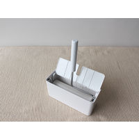 コロコロクリーナー Fitia 粘着テープ カーペットクリーナー シンプル ホワイト 1個 マーナ