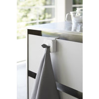 tower（タワー） シンク扉タオルホルダー ホワイト 1個 山崎実業 キッチン収納