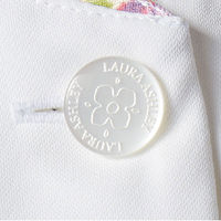 【再検品商品】住商モンブラン ローラアシュレイ ナースジャケット レディス 半袖 オフホワイト×アメリブルー 3L LW801-13　白衣（わけあり品）