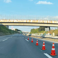 カーボーイ 穴あきコーン　700　レッド CHR-700RE　1本