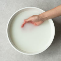 【ギフト】 生活の木 入浴剤 和漢塩湯 死海の塩と柿葉（カキノハ） おやすみ前に森の香り 1箱（30g×6包入）