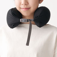 無印良品 フィットするネッククッション くびれ型 黒 約13.5×59cm 良品計画