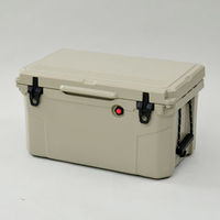 YAMAZEN クーラーボツクス42.5L 厚み約6cmの断熱材で高い保冷性能を実現 PCB-42.5L(BE) 1台（直送品）