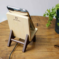 ヤマト工芸 携帯ホルダー スマホスタンド 携帯スタンド chair holder 木製 ブラウン 221159 1個（直送品）