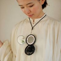 携帯扇風機 卓上 ミラーファンビュラス ノワール USB充電式/鏡・LED付/風量3段階 ブラック DFCP226BK スパイス