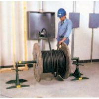 エスコ 330ー 710mm ケーブルリードスタンド(1組) EA632GW-1A 1組（直送品）