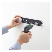 【アウトレット】サンワサプライ スリムタイプ ディスプレイ 壁掛け金具 ブラック CR-LA207 1個（直送品）