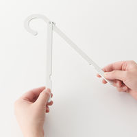 無印良品 携帯用アルミ折りたたみ式ハンガー 使用時：約幅38cm 良品計画