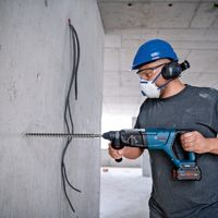 BOSCH コードレスハンマードリル GBH18V-28DC 1個（直送品）