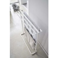 tower（タワー） 横から掛けられるバズタオルハンガースリム ホワイト 5576 1個 山崎実業