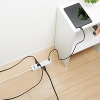 ヤザワコーポレーション 集中スイッチ付6個口タップ+USB2ポート 2m ホワイト H6BK8122UWH 1個