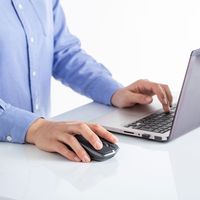 サンワサプライ ワイヤレス充電マウス MA-WBL157BK 1個（直送品）