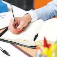 BICジャパン 油性ボールペンキャップ式 クリスタルミディアム 中字 1.0mm CMBLK-10P 1パック(10本)