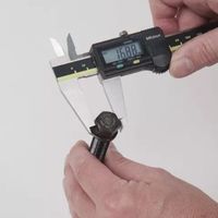 エスコ 87mm/M 9x1.25 プーラー用センターボルト EA500ZB-3 1本（直送品）