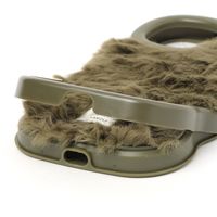 ふわふわウェーブスタンドiPhoneケース iPhone12/12PRO カーキ LAKOLE/ラコレ