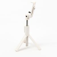 【LAKOLE/ラコレ】 リモコン付き自撮り棒 アイボリー