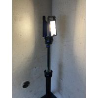 SIGNET シグネット 5000ルーメン 充電式LEDライト フォールディングスタンドライト 明るさ調整機能付 96101 1台（直送品）