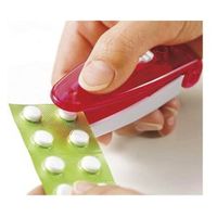 カクセー おくすりダス レッド 4945548500321 1個（直送品）